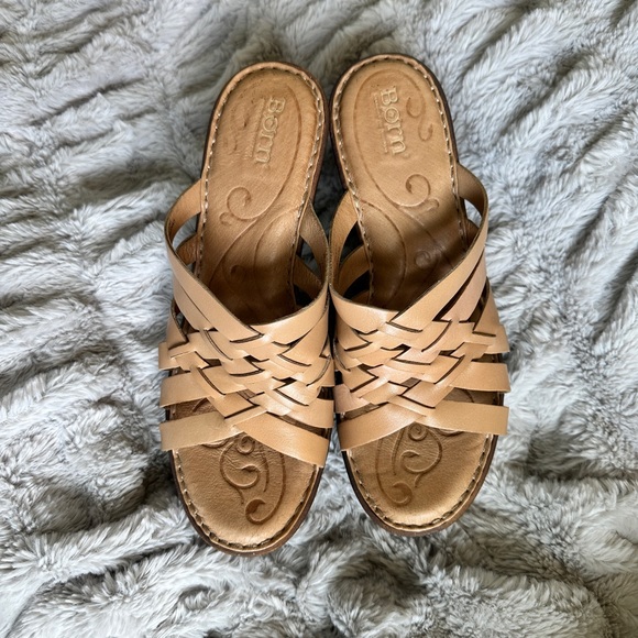 😍 Born Leather Strappy Slip On Sandal Heel, Cream Brown, Women's 9 - Picture 5 of 8